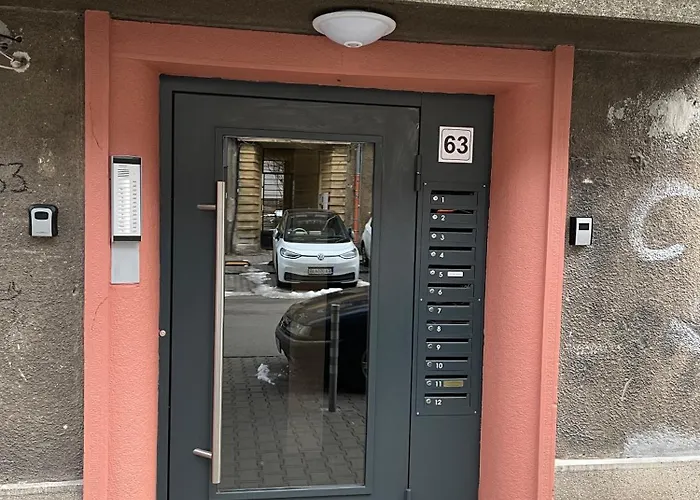 アパート Art In Center